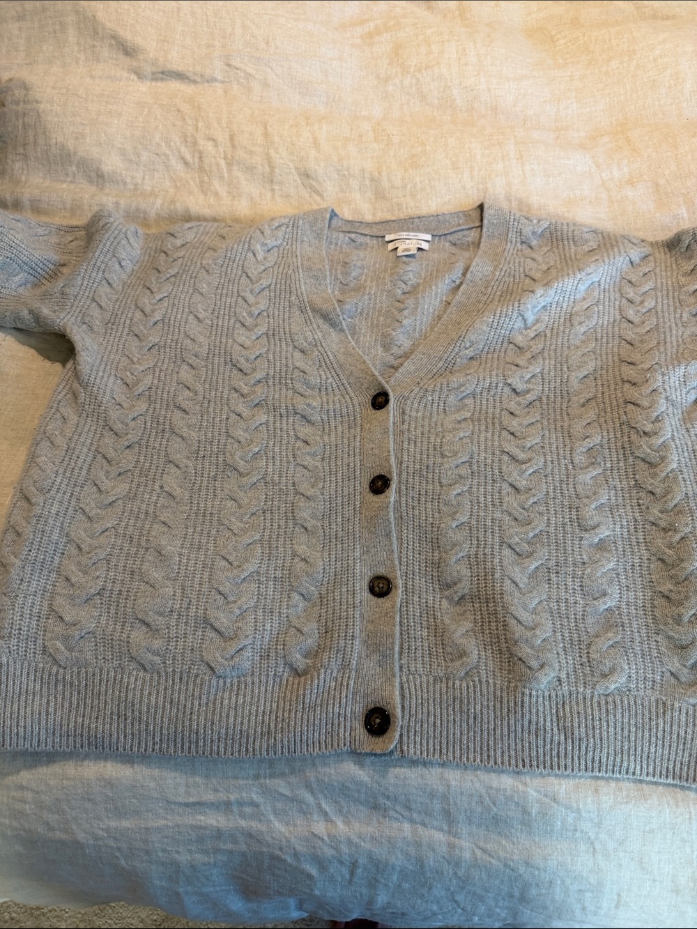 Nordstrom Signature luxury 100% cashmere Light Gray Cable-Knit V-Neck Cardigan